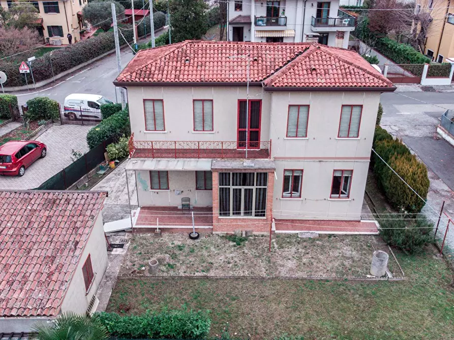 Immagine 1 di Casa indipendente in vendita  in Via Etruria a Venezia