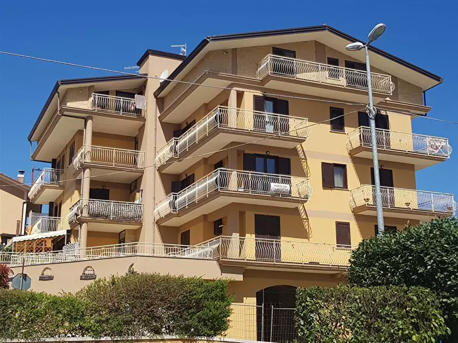 Immagine 1 di Appartamento in vendita  in Via Cesine a Greci