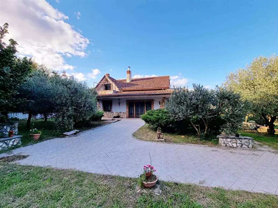 Immagine 1 di Villa in vendita  in Via Tufara a Avellino