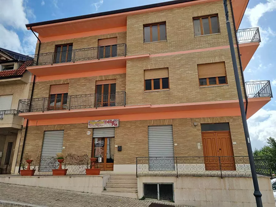 Immagine 1 di Appartamento in vendita  in Via Luigi cadorna a Greci