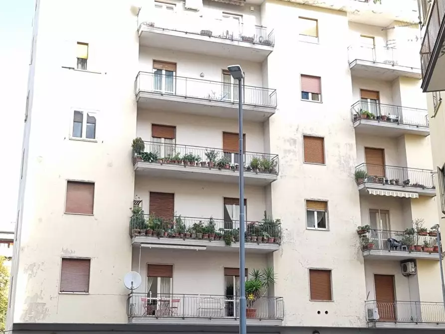 Immagine 1 di Appartamento in vendita  in Via Benigni a Avellino