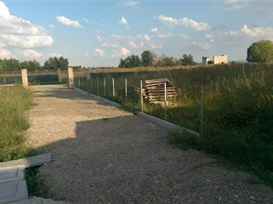 Immagine 1 di Terreno edificabile in vendita  a Modena