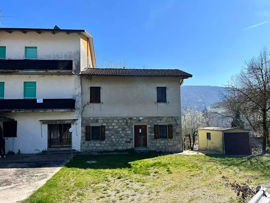 Immagine 1 di Casa indipendente in vendita  in Via Verica a Pavullo Nel Frignano