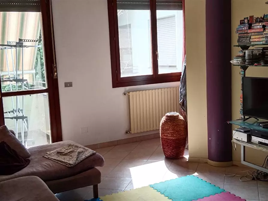 Immagine 1 di Appartamento in vendita  in via barbolini a Modena