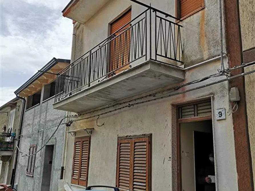 Immagine 1 di Casa indipendente in vendita  in Via Salvaggio a Bisacquino