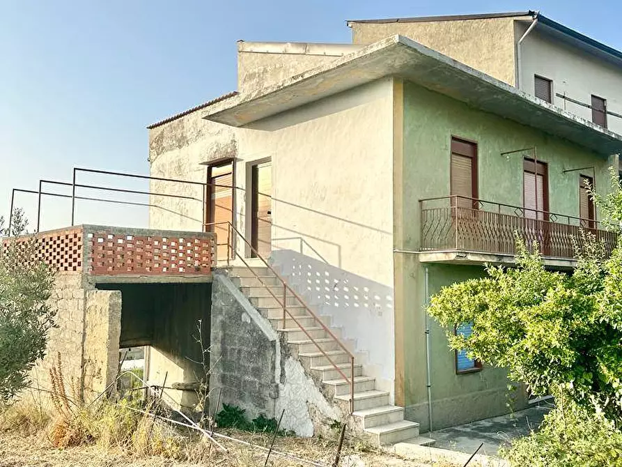 Immagine 1 di Villa in vendita  a Chiusa Sclafani