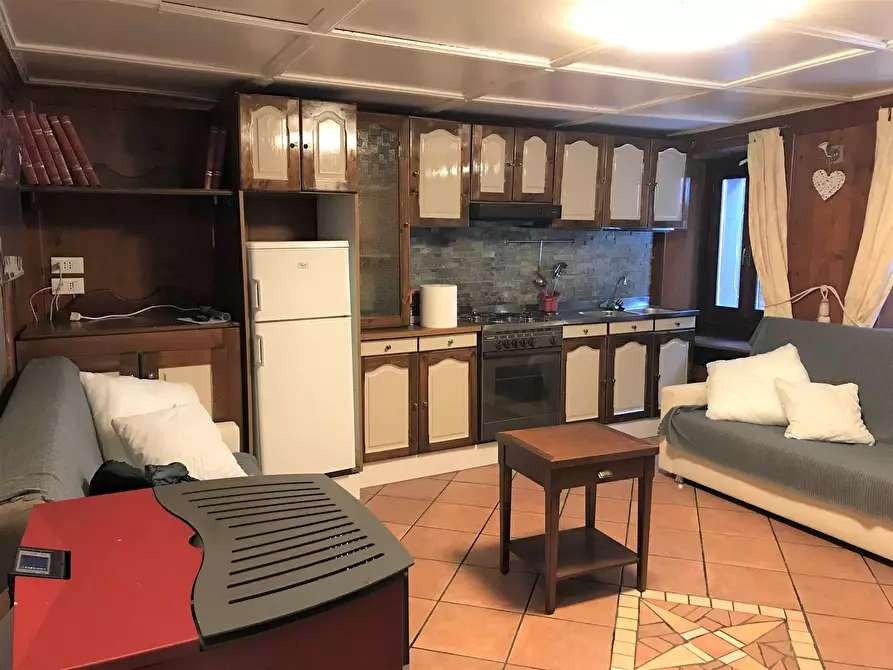 Immagine 1 di Appartamento in vendita  in Via Pietra a Campodolcino