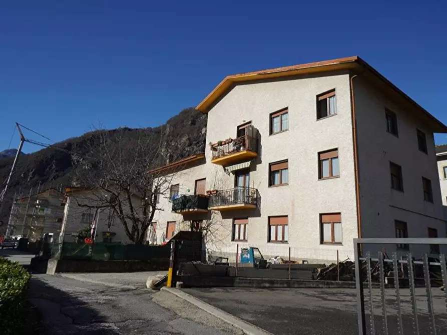 Immagine 1 di Appartamento in vendita  in Via della Violina a Chiavenna