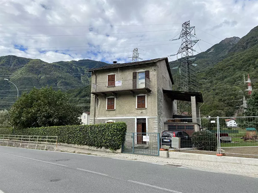 Immagine 1 di Casa indipendente in vendita  in Via Trivulzia a Caspoggio