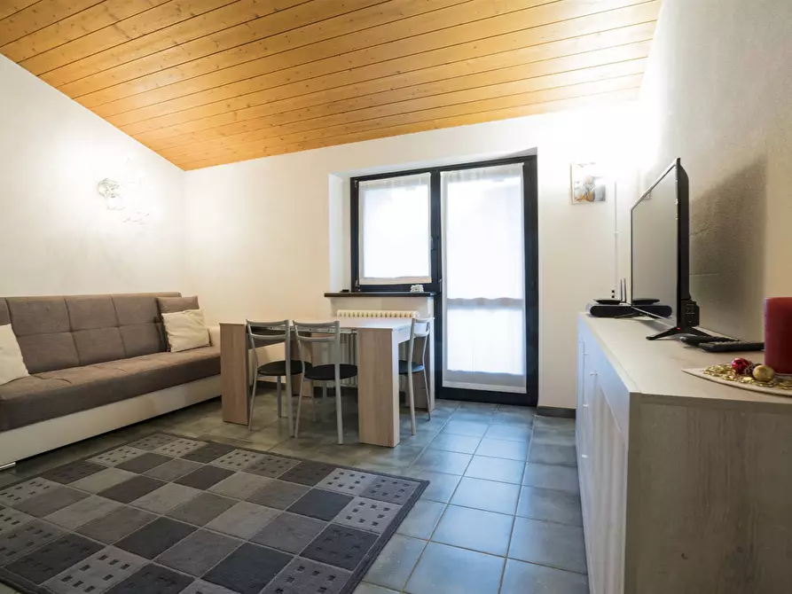 Immagine 1 di Appartamento in vendita  in Via S. Antonio a Campodolcino
