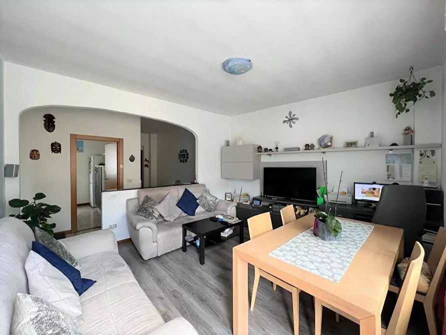 Immagine 1 di Appartamento in vendita  in Via Mario del Grosso a Chiavenna