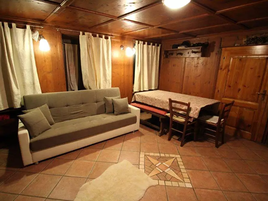 Immagine 1 di Appartamento in affitto  in Via Pietra a Campodolcino