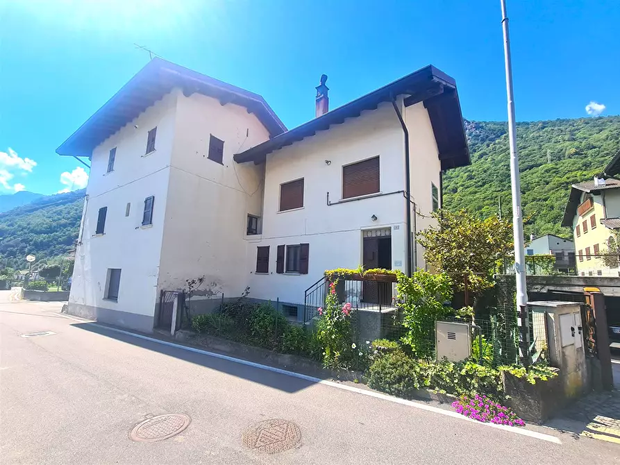 Immagine 1 di Casa indipendente in vendita  in Via Scandolera a Caspoggio