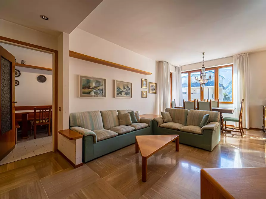 Immagine 1 di Appartamento in vendita  in Via Consoli Chiavennasci a Chiavenna