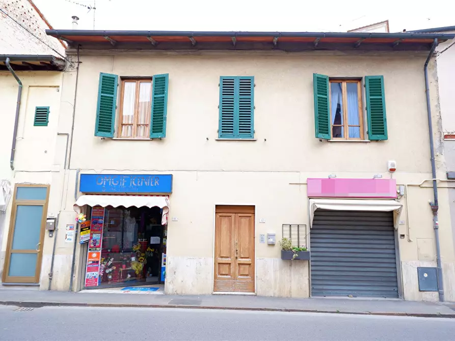 Immagine 1 di Appartamento in vendita  in Via Arno a Montevarchi