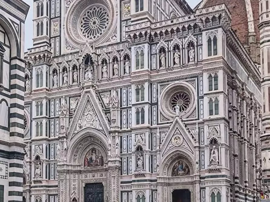 Immagine 1 di Palazzo in affitto  a Firenze