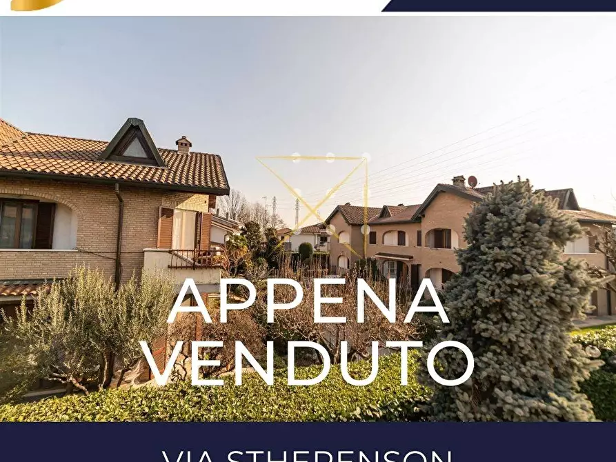 Immagine 1 di Villa in vendita  in Via Sthepenson a Settimo Milanese