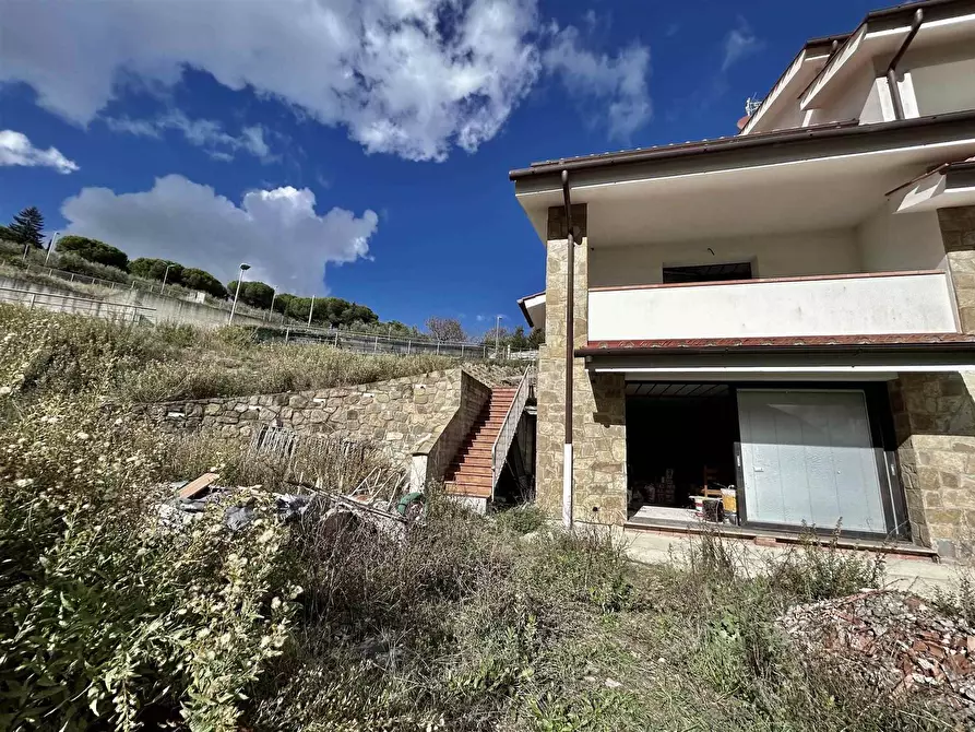 Immagine 1 di Villa in vendita  a Greve In Chianti