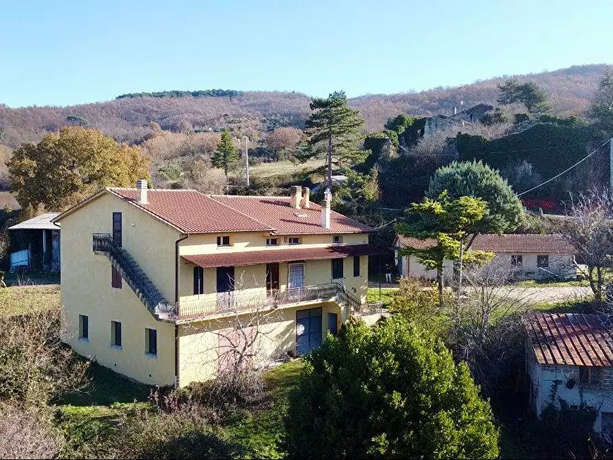 Immagine 1 di Casa indipendente in vendita  in Frazione Pieve San Nicolò a Assisi