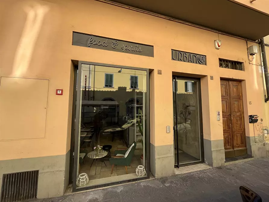 Immagine 1 di Attività commerciale in vendita  a Firenze