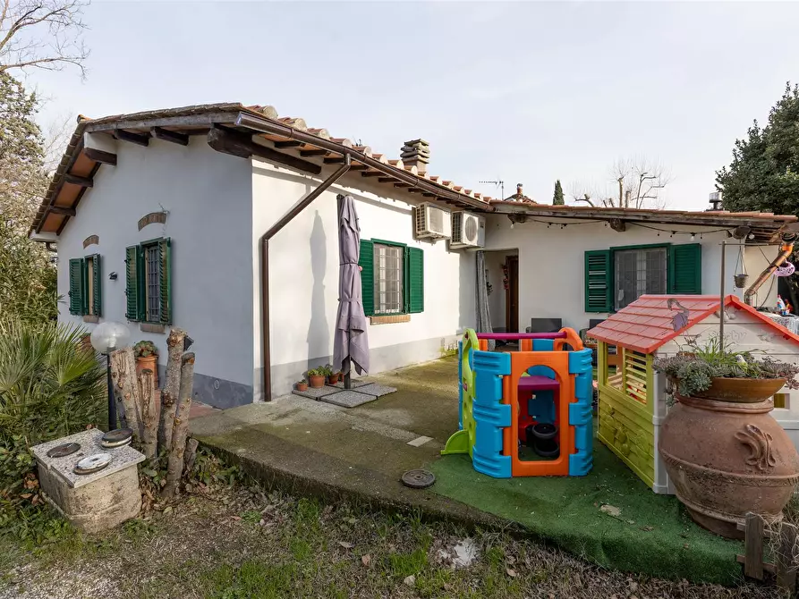 Immagine 1 di Villa in vendita  in Via Dei Fontini a Lajatico