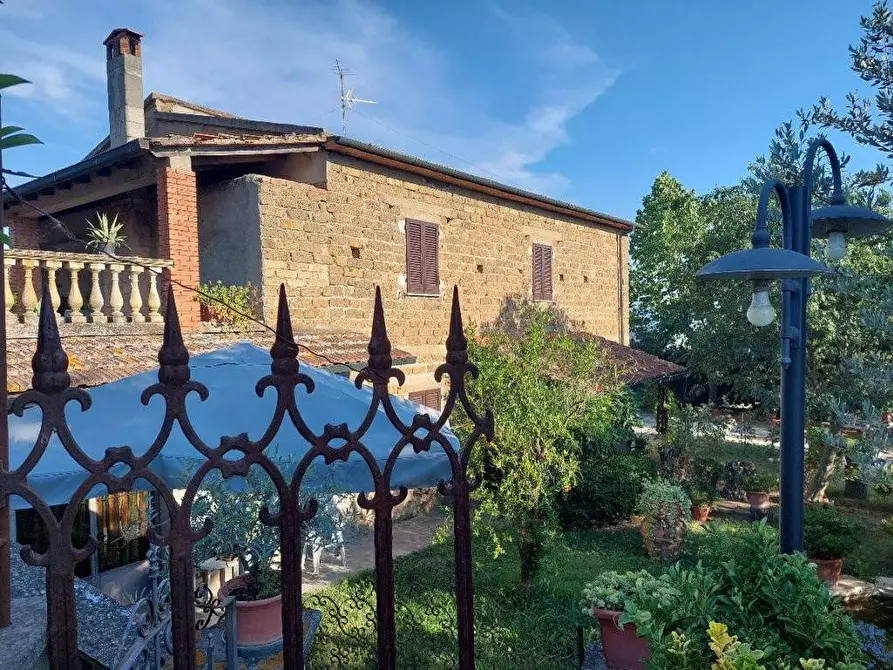 Immagine 1 di Rustico / casale in vendita  a Volterra