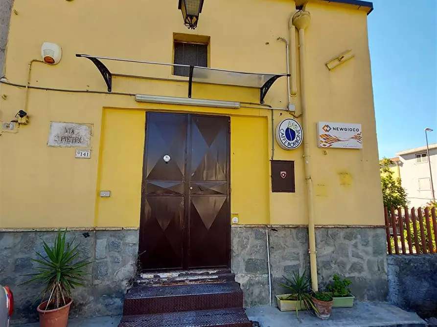 Immagine 1 di Negozio in affitto  in Via Petrosino a Nocera Superiore