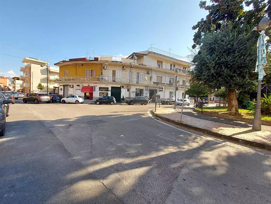 Immagine 1 di Attività commerciale in affitto  in Via Cicalesi a Nocera Inferiore