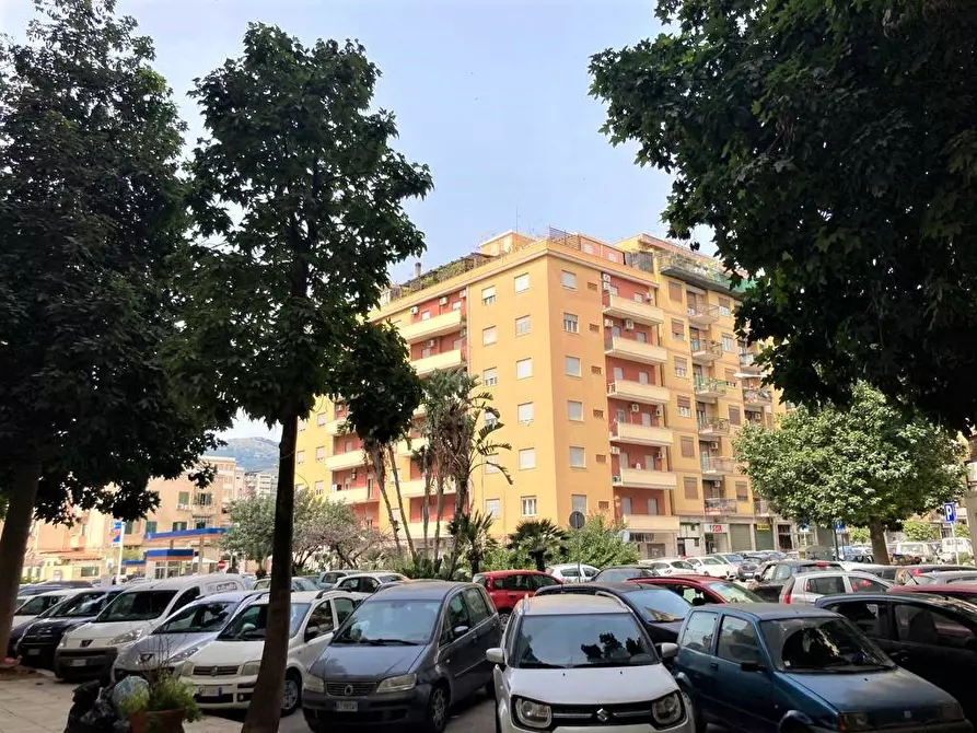 Immagine 1 di Attività commerciale in vendita  in Via Filippo Di Giovanni a Palermo