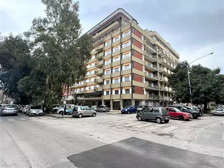 Immagine 1 di Appartamento in vendita  in VIA SARDEGNA a Palermo