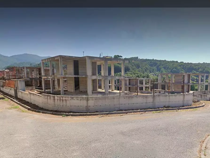 Immagine 1 di Villa in vendita  in VIA DELL'OSPEDALE a Sessa Aurunca