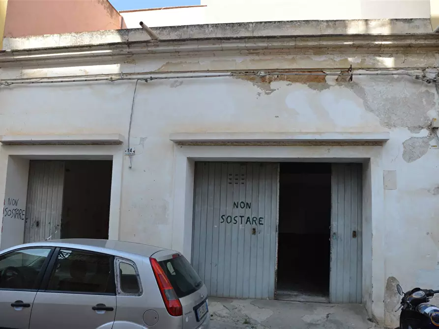 Immagine 1 di Locale commerciale in vendita  a Avola