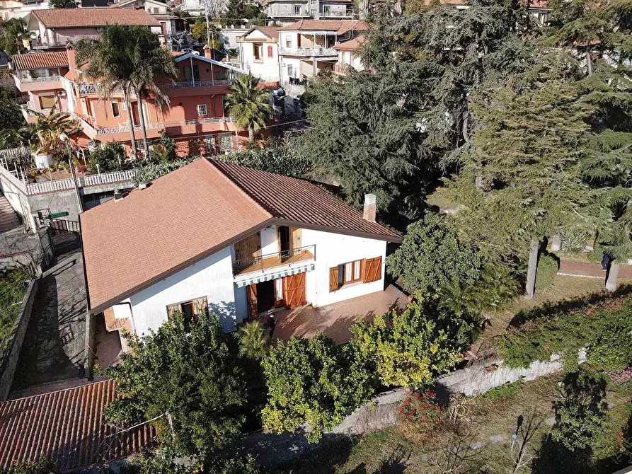 Immagine 1 di Villa in vendita  in VIA S. ANDREA a Trecastagni