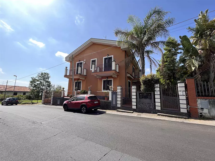 Immagine 1 di Villa in vendita  a Milo