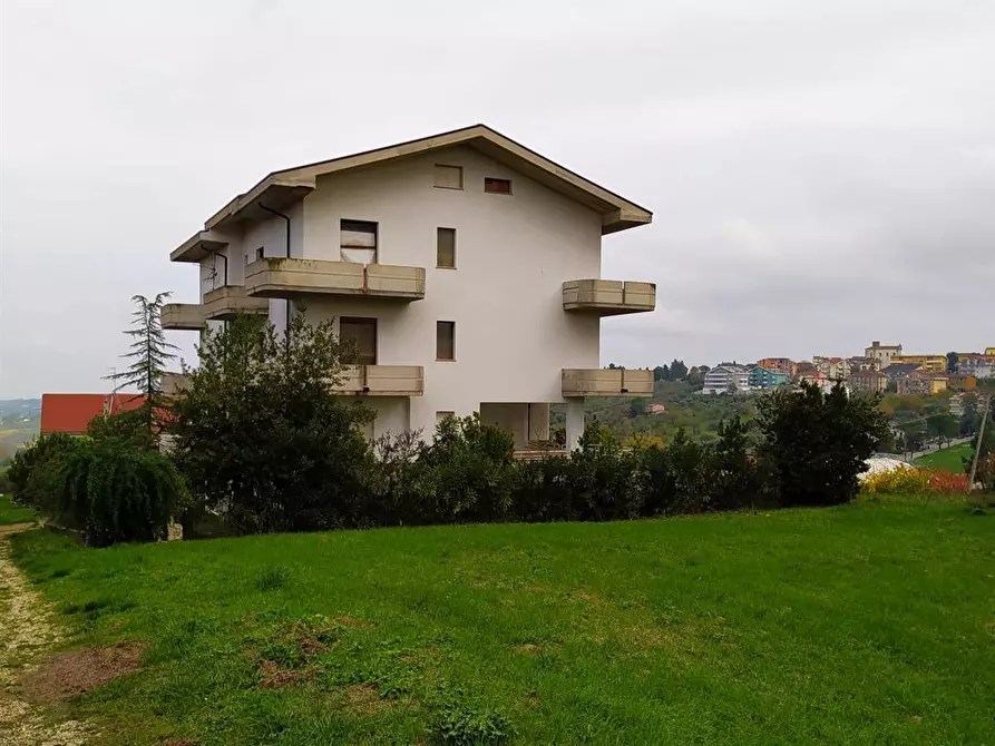 Immagine 1 di Appartamento in vendita  in Via Teofilo Patini a Castel Frentano