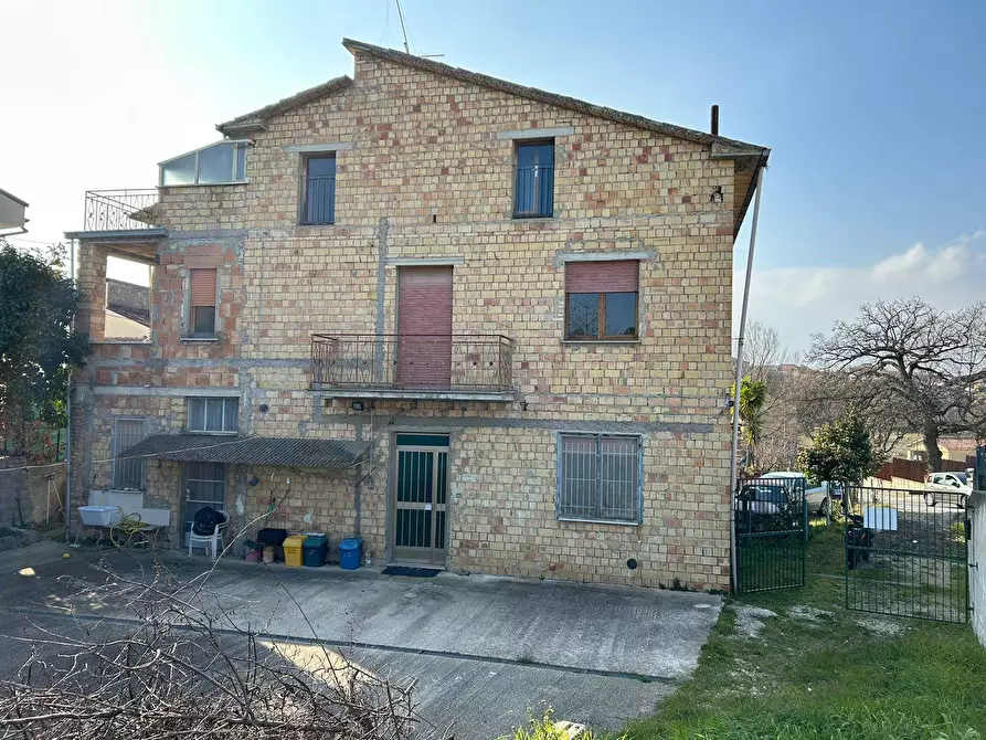 Immagine 1 di Casa indipendente in vendita  in Via Don Minzoni a Lanciano