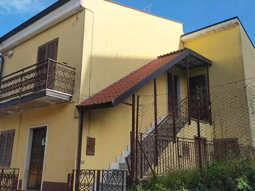 Immagine 1 di Appartamento in vendita  a Altavilla Irpina