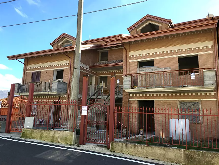 Immagine 1 di Appartamento in vendita  in Via Alcide De Gasperi a Andretta