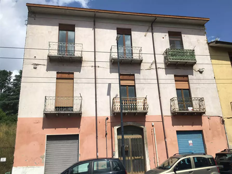 Immagine 1 di Appartamento in vendita  in VIA F. TEDESCO a Avellino