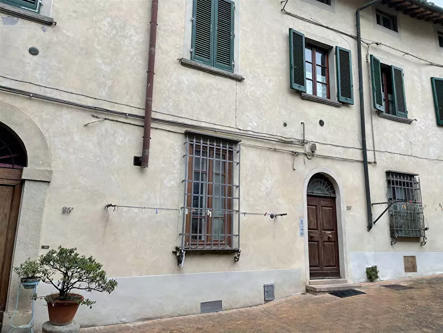 Immagine 1 di Appartamento in vendita  a Volterra