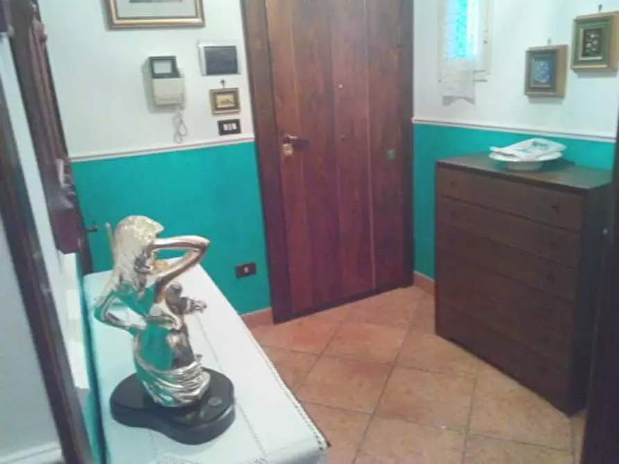 Immagine 1 di Appartamento in vendita  a Brindisi