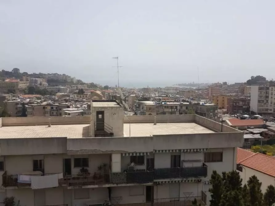 Immagine 1 di Appartamento in vendita  in viale Giostra a Messina