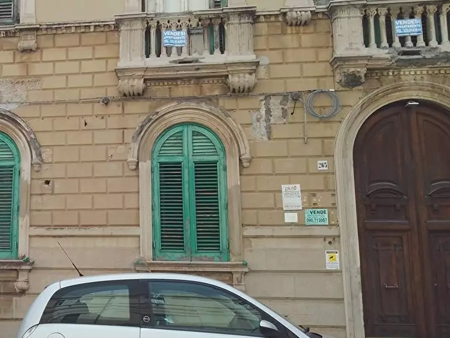 Immagine 1 di Appartamento in vendita  in VIA DEI MILLE a Messina