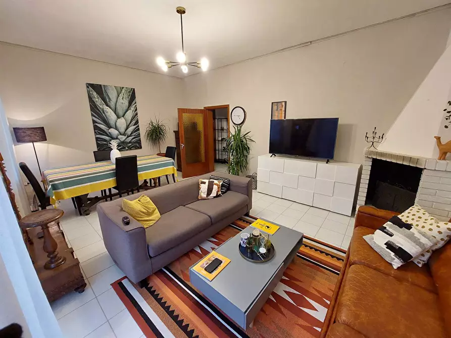 Immagine 1 di Appartamento in vendita  a Passignano Sul Trasimeno