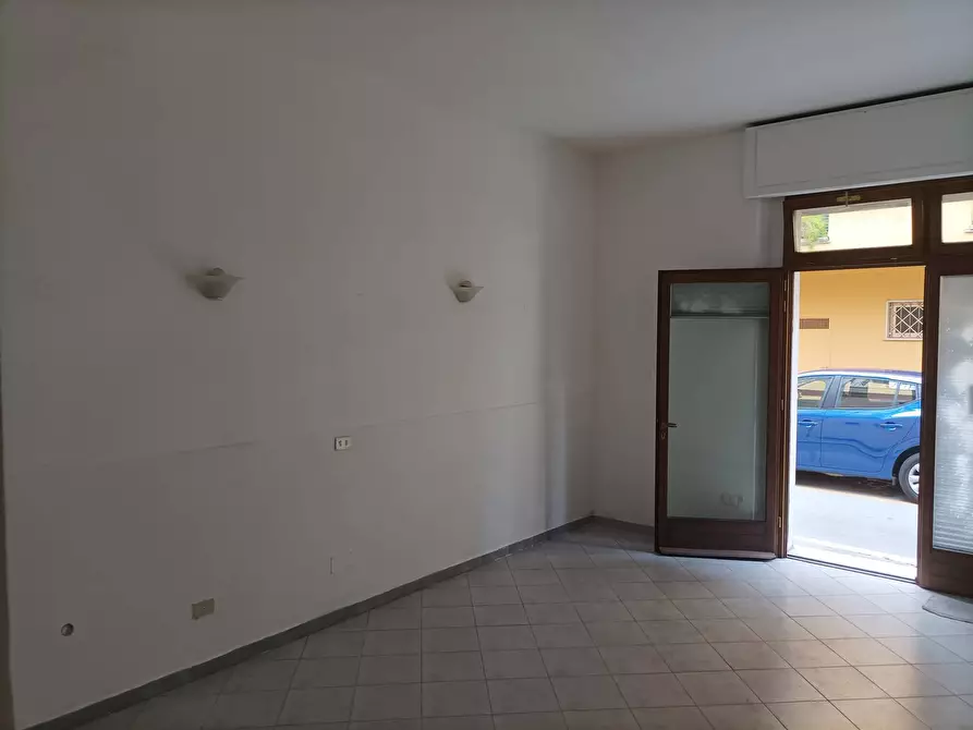 Immagine 1 di Ufficio in vendita  in Via Cavallotti a Montecatini Terme