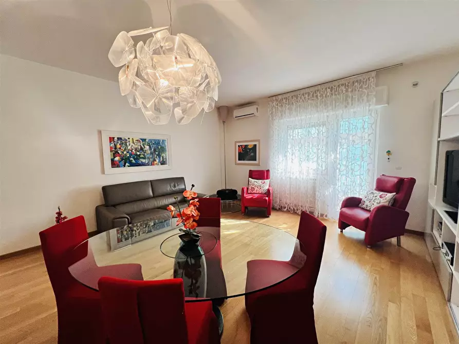 Immagine 1 di Appartamento in vendita  in Via Mauro Amoruso a Bari