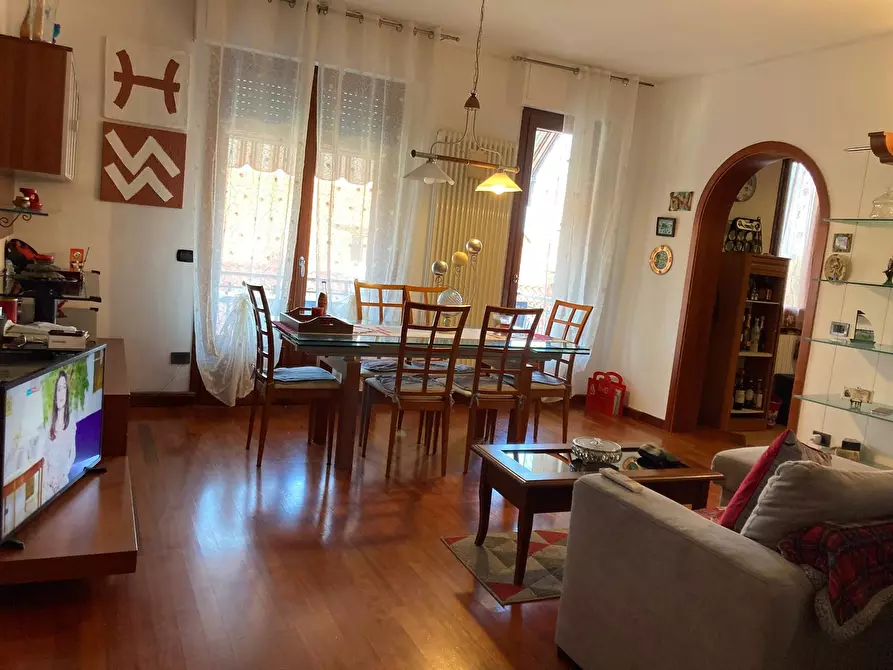 Immagine 1 di Appartamento in vendita  in VIA COLLI STORICI a Desenzano Del Garda
