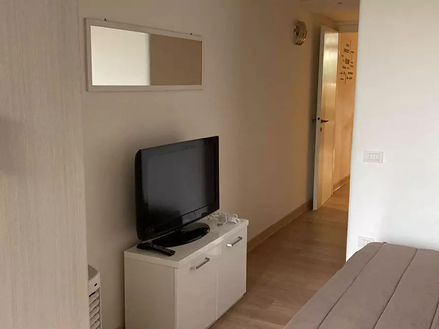 Immagine 1 di Appartamento in vendita  in via agello a Desenzano Del Garda