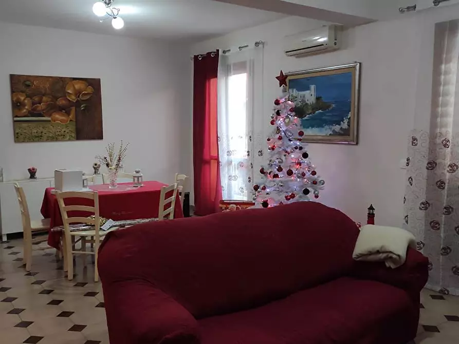 Immagine 1 di Appartamento in vendita  in Via Camillo Barbagallo a Aci Sant'antonio