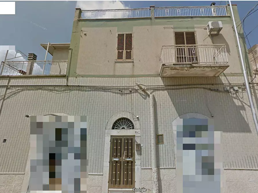 Immagine 1 di Casa indipendente in vendita  in VIA IMBRIANI a Canosa Di Puglia